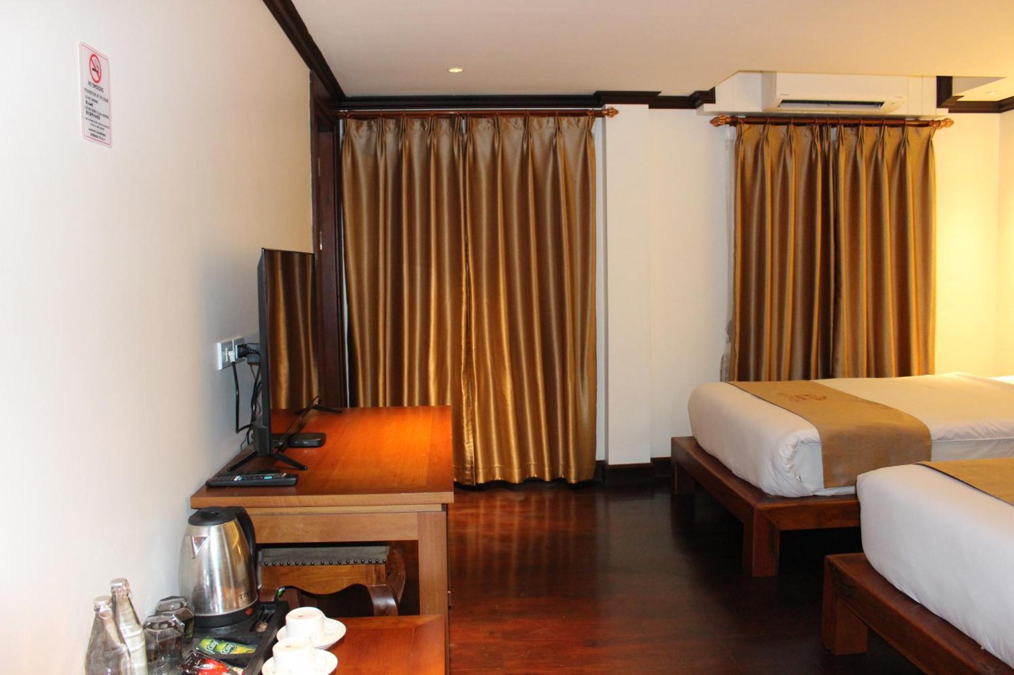 Lux Hotel Luang Prabang Esterno foto